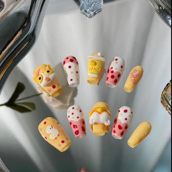 Handmade 3D press-ons w/ polka dots & corgies charms. (Nail Glue Included!) - Picture 5 of 8